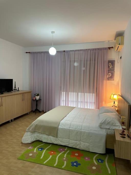 Studio Of Shpresa Vlorë Exteriör bild