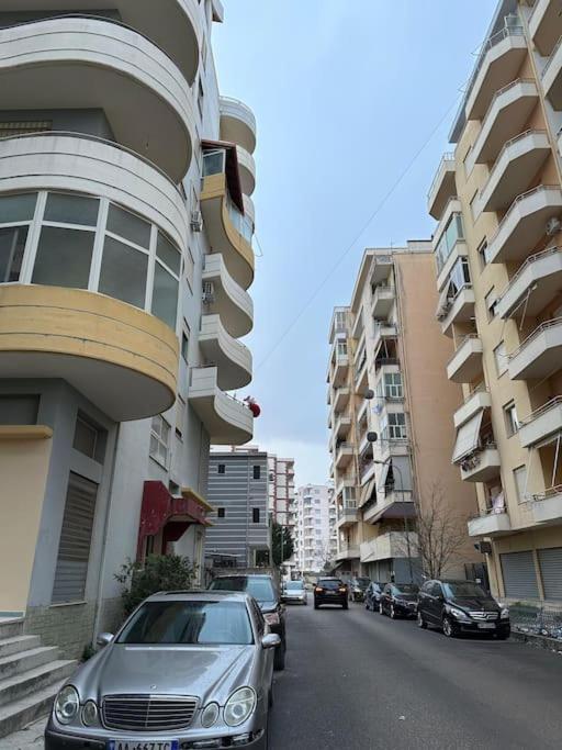 Studio Of Shpresa Vlorë Exteriör bild